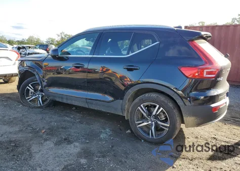 2024 Volvo Xc40 Core z USA, uszkodzony, nr VIN YV4L12UK2R2336331